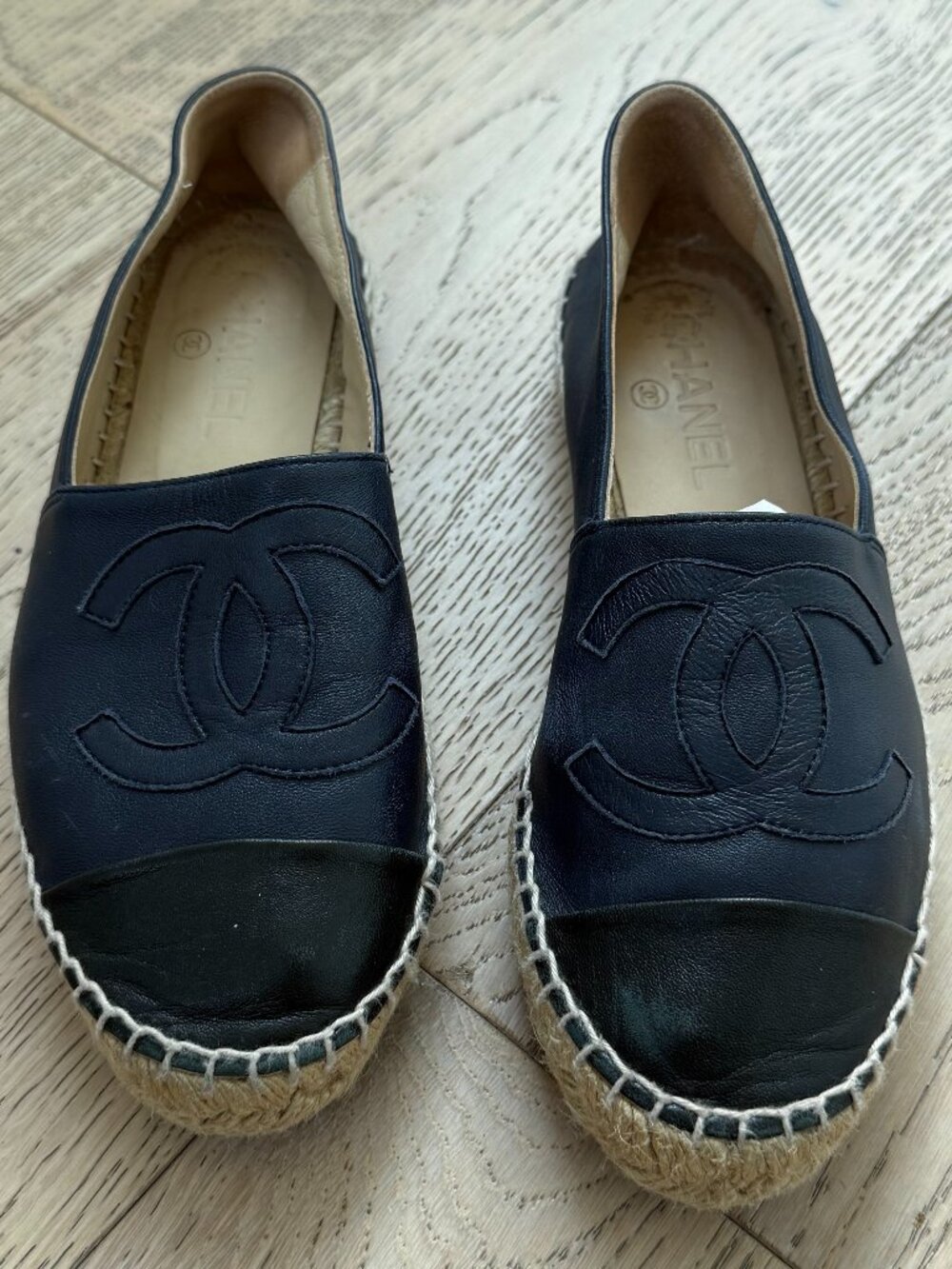 Chanel navy and black leather espadrilles Size 37